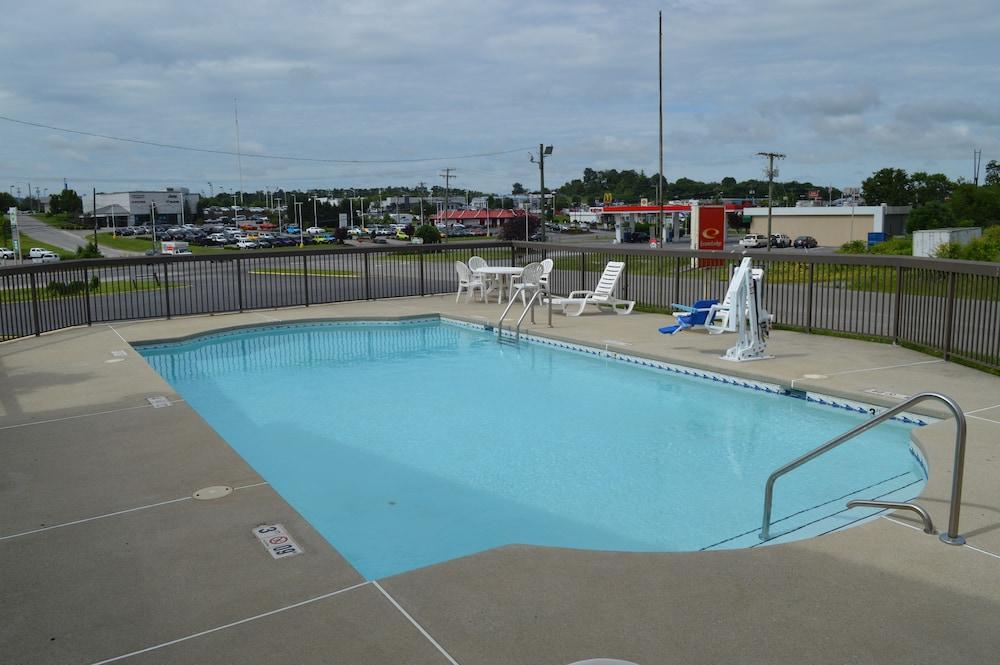 Econo Lodge Christiansburg-Blacksburg I-81 Exterior photo