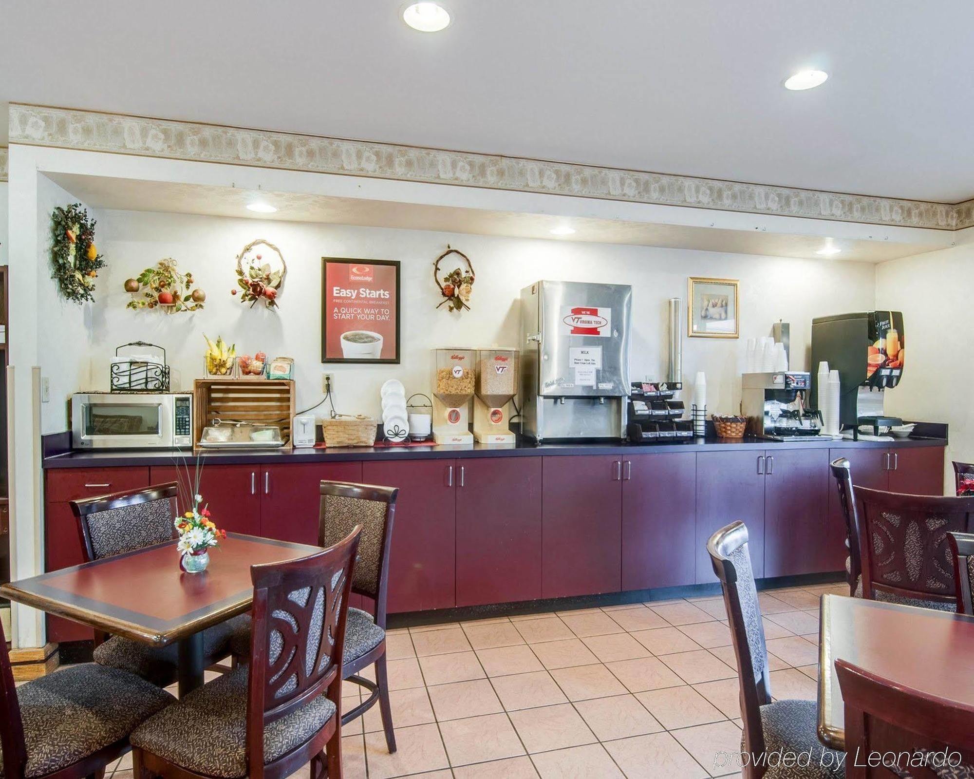 Econo Lodge Christiansburg-Blacksburg I-81 Exterior photo